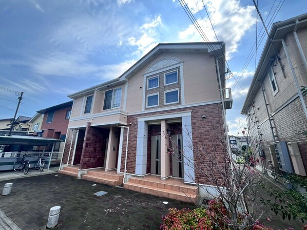 アウローラ玉手Aの物件外観写真